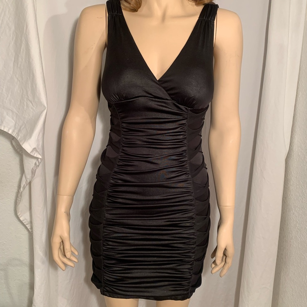 WOMENS SMALL BLACK SLEEVELESS BODYCON BUILT IN BRA DRESS